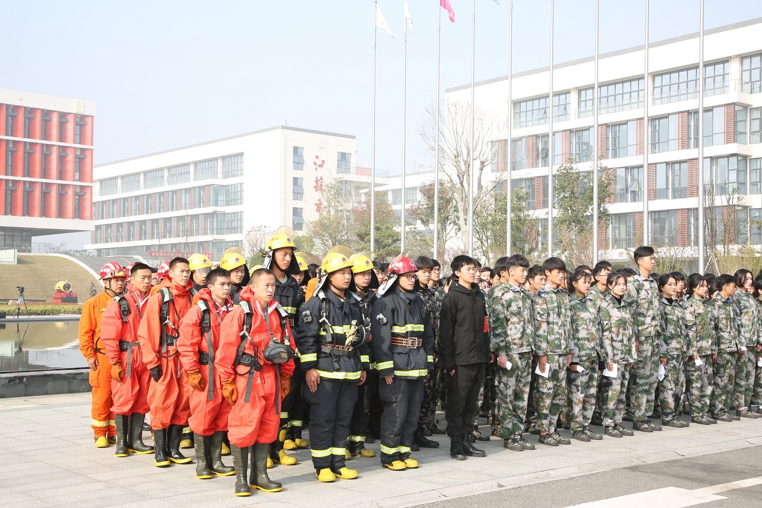 HJC黄金城·(中国集团)官方网站